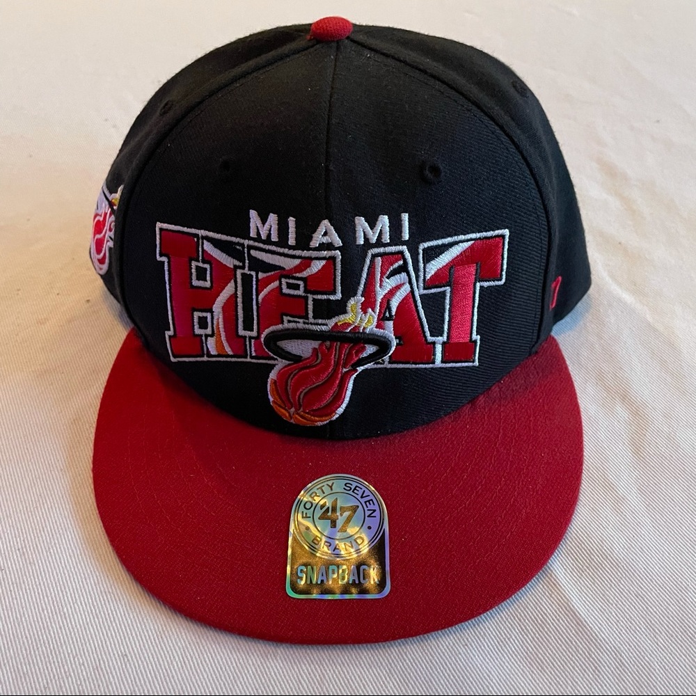 Men’s Miami Heat SnapBack hat one size